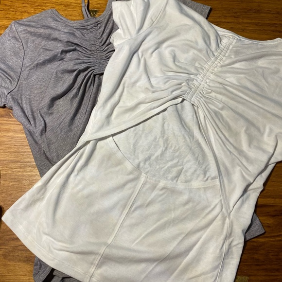 ATHLETA tops with adjustable cinched back - Picture 2 of 15